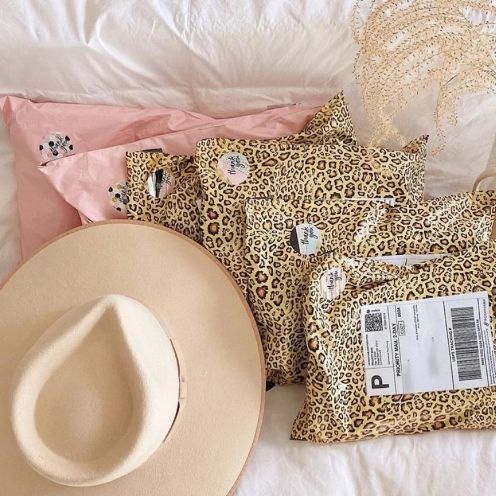 30 leopard print, skulls + turtle polymailers